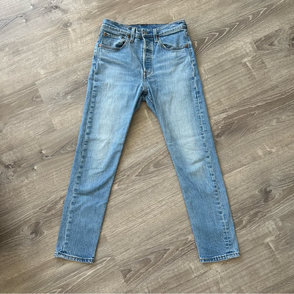 Levi’s Women’s 501 Skinny Jeans Medium Wash / Size Small